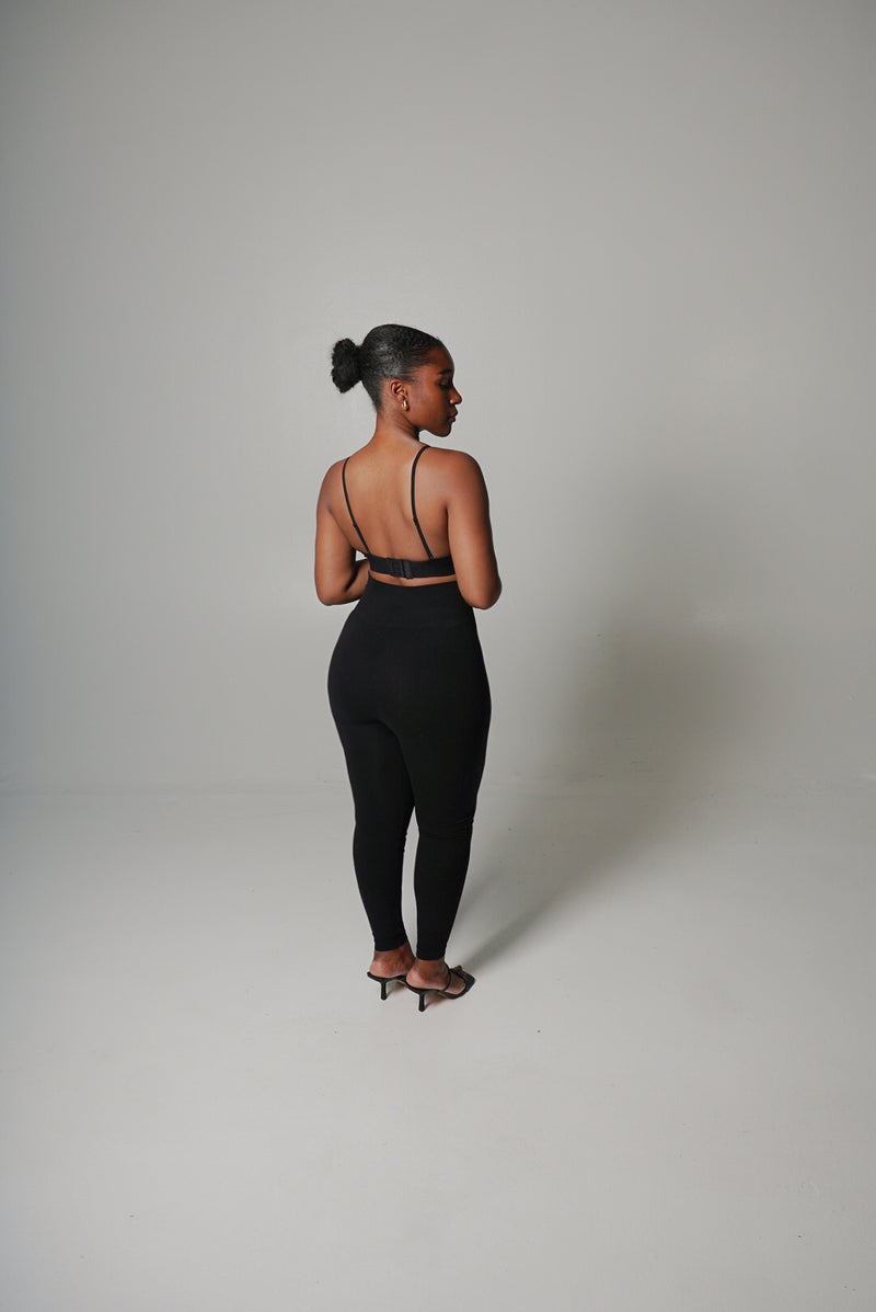 The Super High-Rise Legging in Raven